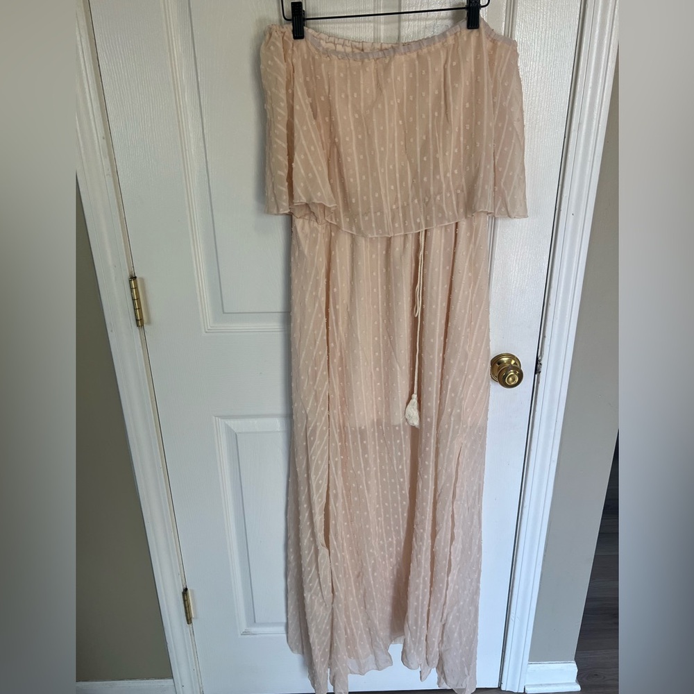 Cream Ruffled Off-Shoulder Maxi Sundress - Picture 8 of 11